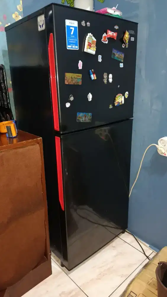 JUAL CEPAT KULKAS 2 PINTU AQUA D251 TANPA BUNGA ES (ADA BONUS)