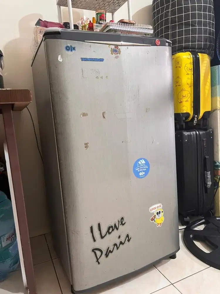 Dijual Kulkas bekas merk Sanyo