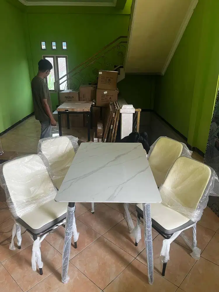 PROMO SALE ! SET MEJA MAKAN MARMER 4 KURSI TERMURAH TERLARIS