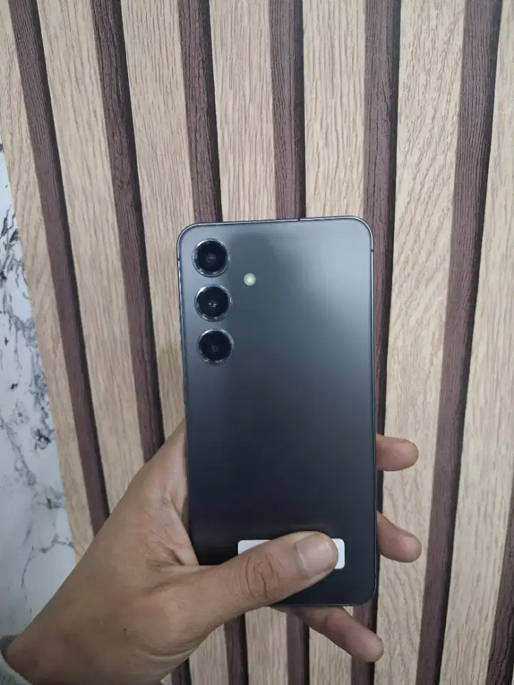 Samsung S24 5G Ram 8/256 GB unit Only