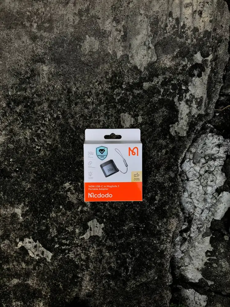 MCDODO 140W USB-C to Magsafe 3 Portable Adapter OT-6850