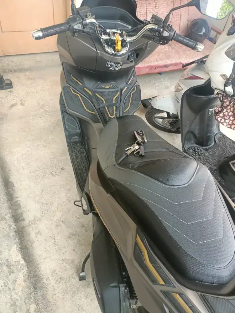 Jual PCX 160 ABS warna Mette brown