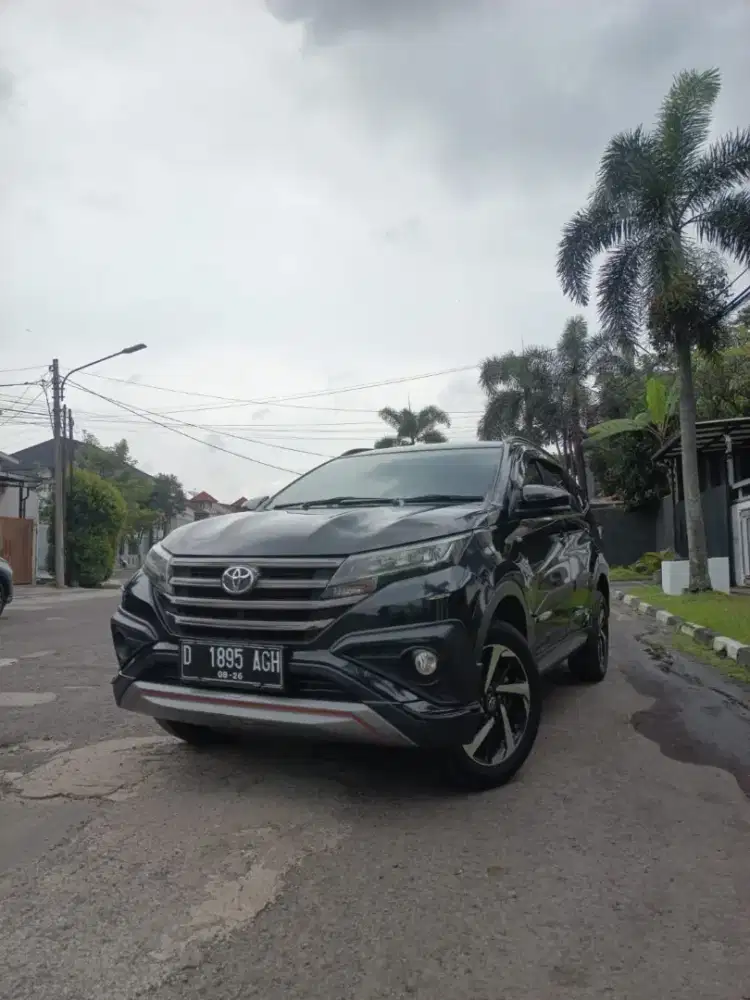 Toyota Rush S TRD Sportivo Bensin Matic 2018 A/T Hitam