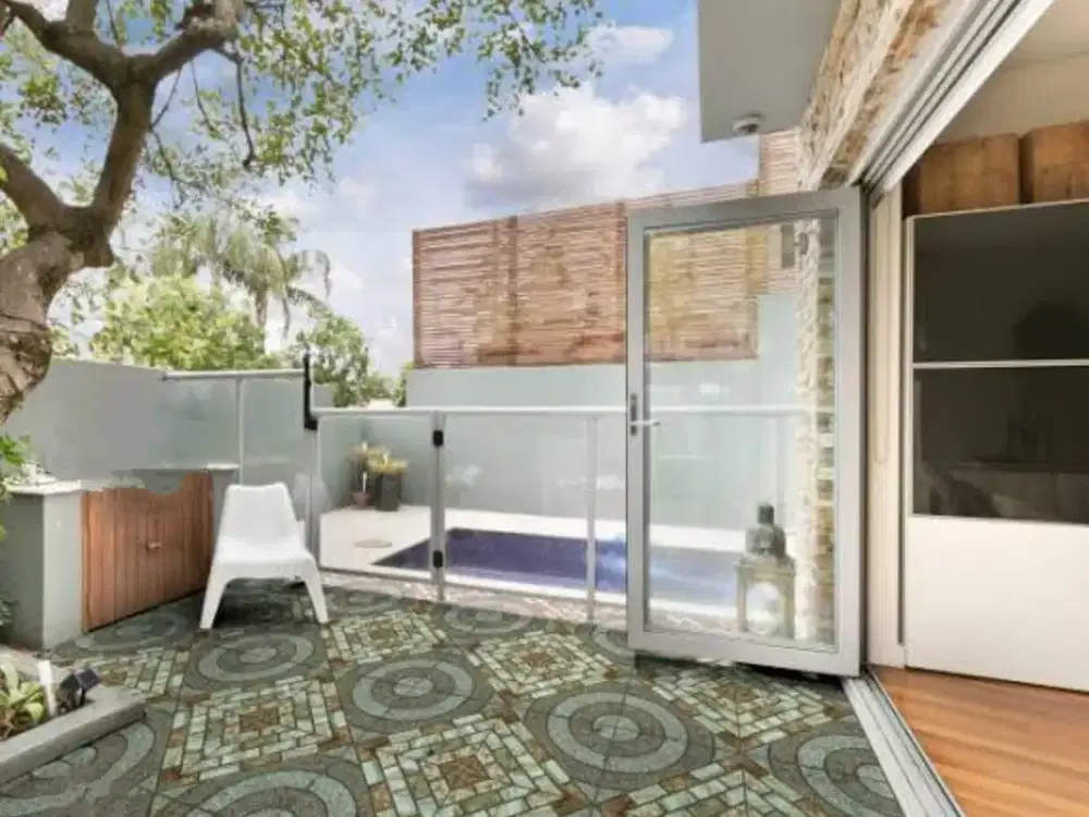 Rumah usaha jalan Raya Kartini lokasi strategis buat usaha dekat Darmo