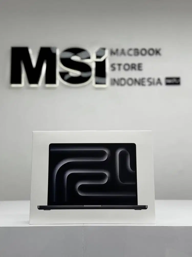 NEW! MacBook Pro M5 - 16/512GB