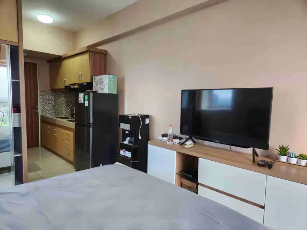 Disewakan murah Apartemen puncak bukit golf full furnished view golf dekat Pakuwon Mall tanglin