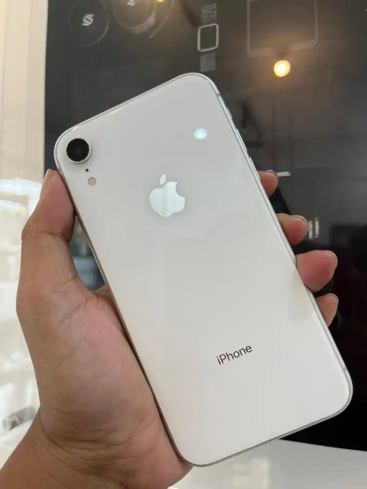 IPHONE XR 128 PUTIH REGIST/ TERDAFTAR