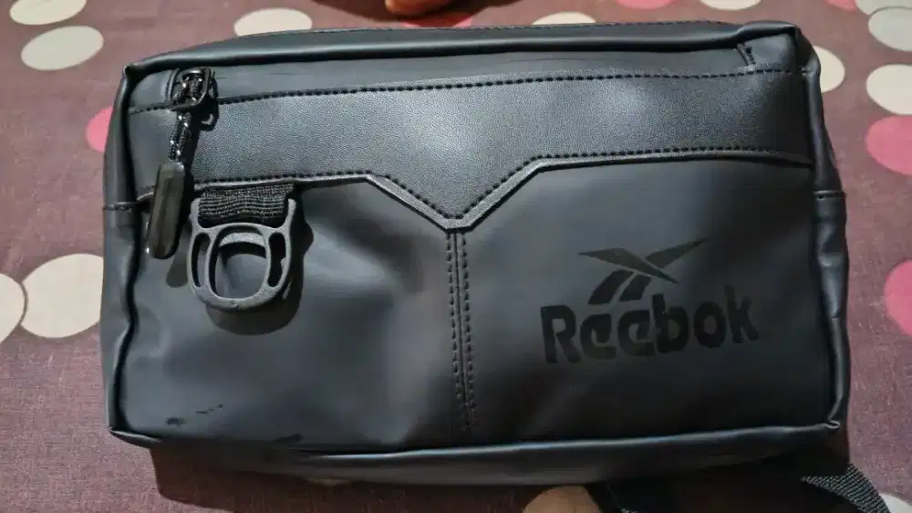 Sling bag reebok