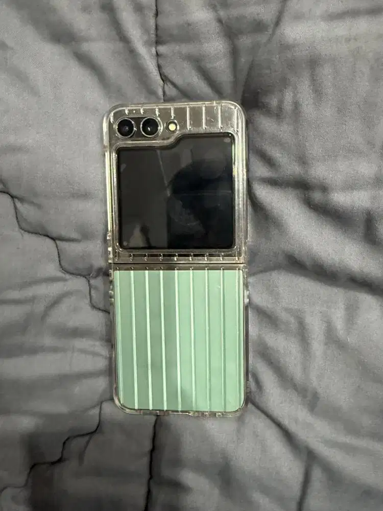 Samsung Z Flip 5