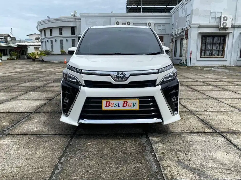 Toyota Voxy 2.0 AT 2021