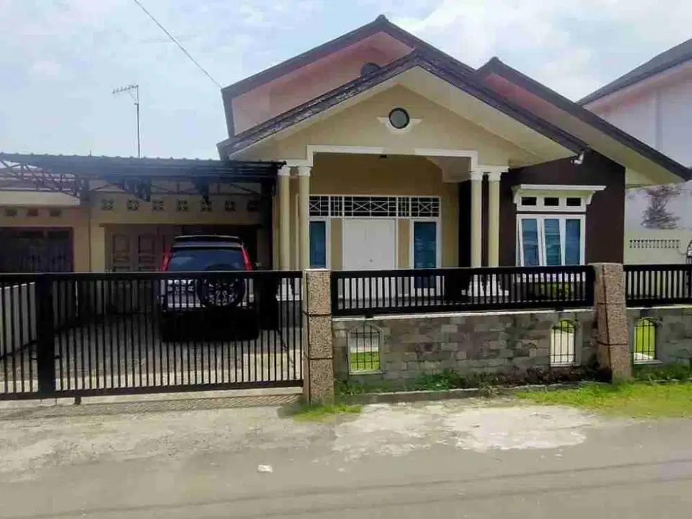 JUAL CEPAT RUMAH LUAS 12 x 25 DEKAT ASRAM HAJI AH NASUTION