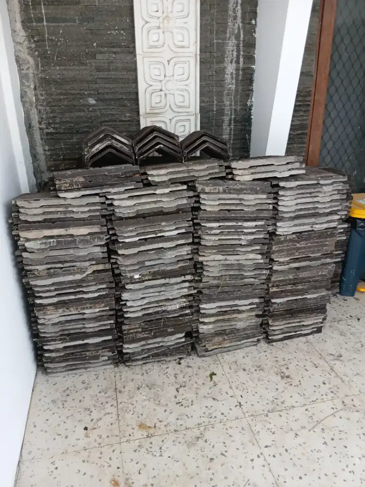 DIJUAL GENTENG BETON BEKAS