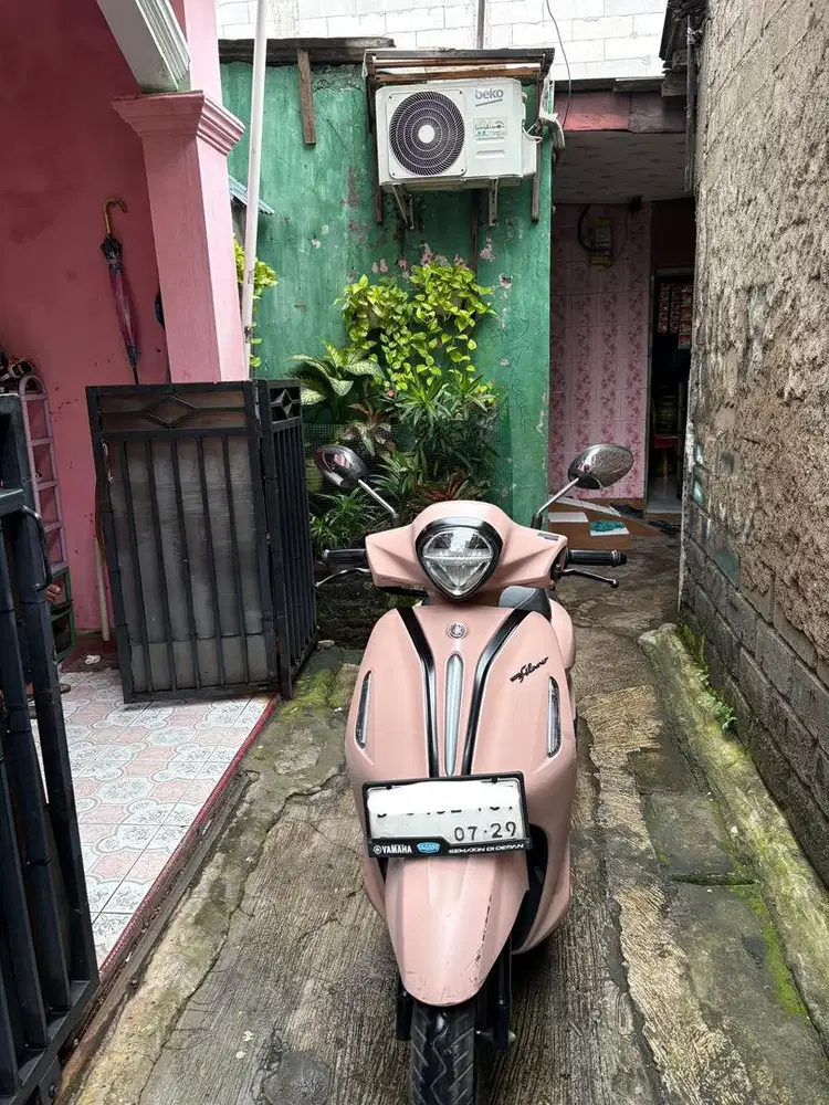 Yamaha Grand Filano Hybrid Neo (Pink/Pink Mauve)