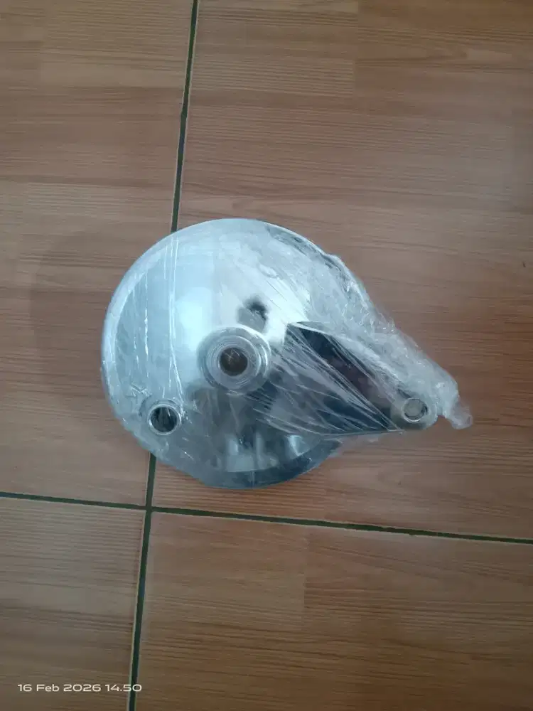 TUTUP TROMOL BELAKANG