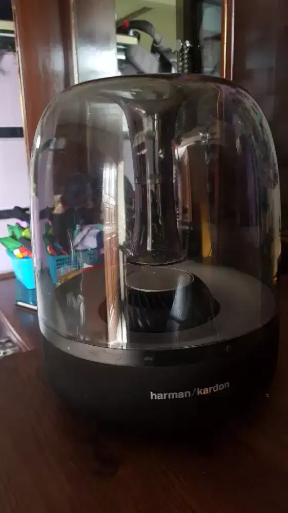 Speaker harman kardon aura 2