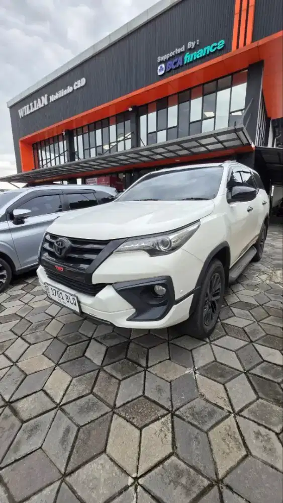 Toyota VRZ TRD Sportivo 2.4L A/T 2017