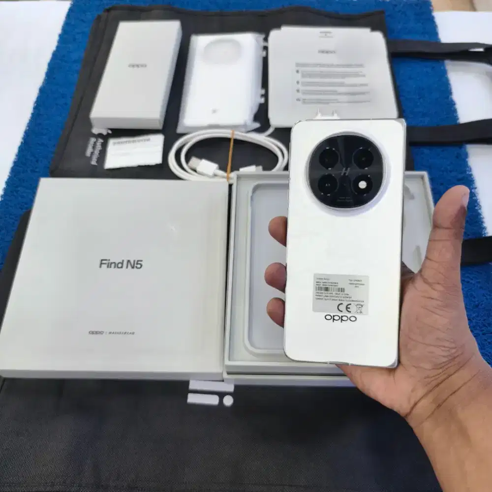 Oppo Find N5 Fold 16/512GB 99,9% Like new Grs resmi Oppo msh panjang