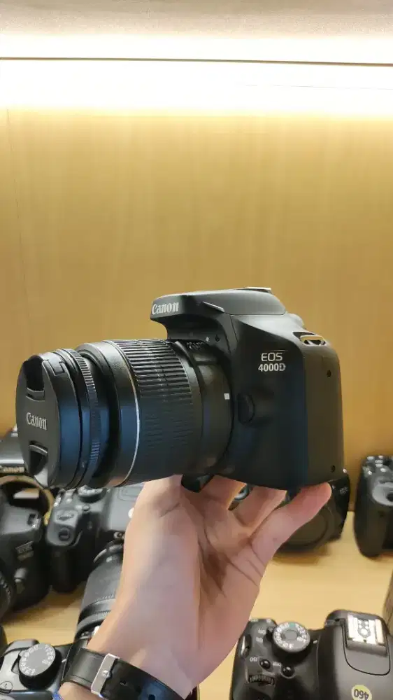 Kamera DSLR Canon 4000D Kit 18-55mm Good Condition.