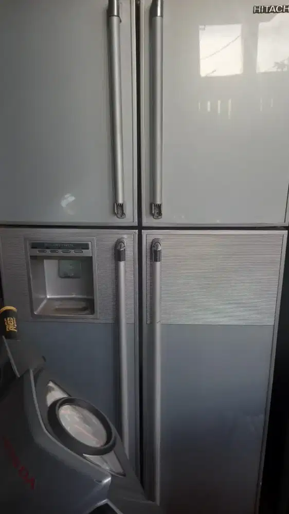 Kulkas Hitachi 4 pintu