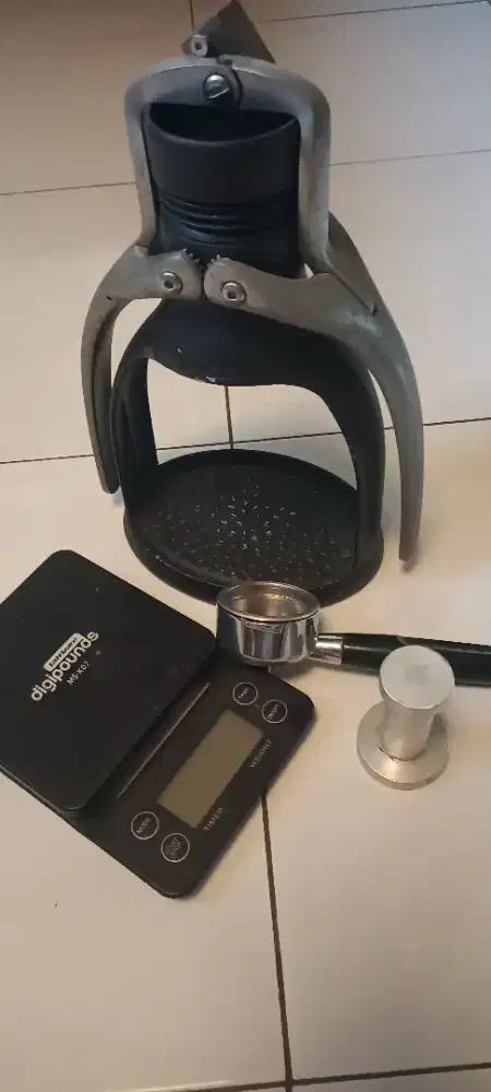 Rock presso alat pembuat kopi espreso