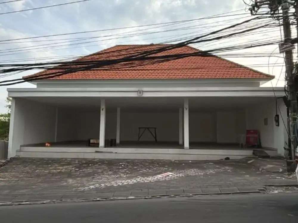 Ruko Baru Berdiri di Pinggir Jalan Disewakan, di Pererenan Area