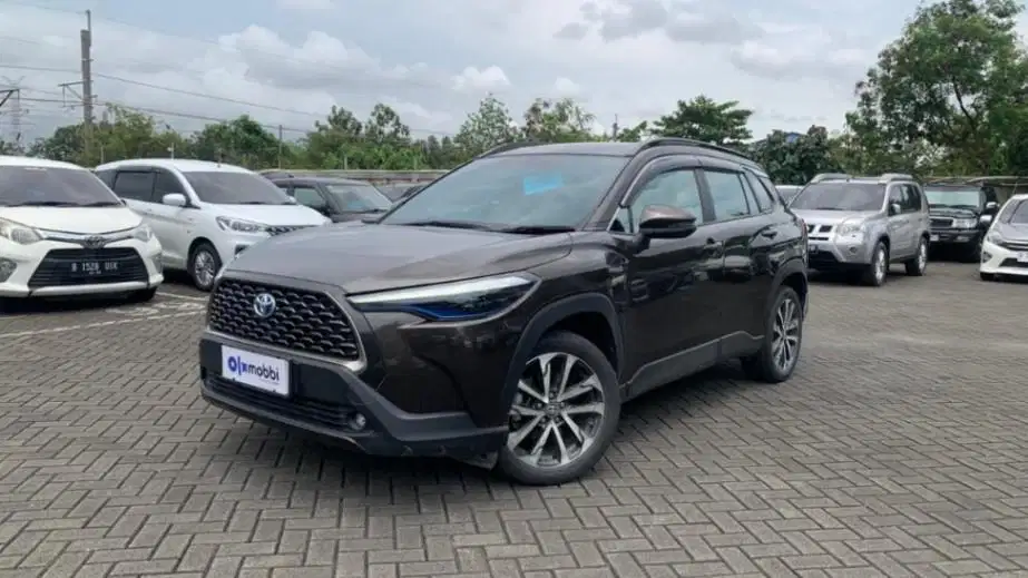 LOW DP Toyota Corolla 1.8 Cross Hybrid Bensin-AT 2022 HKA