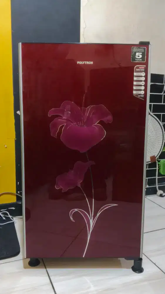 Kulkas Polytron