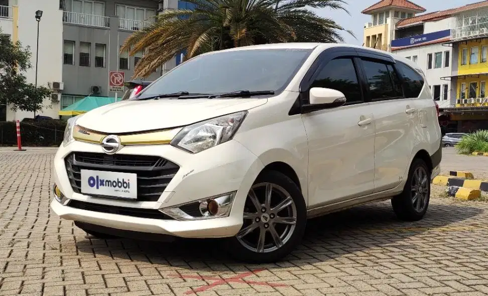 TERMURAH Daihatsu Sigra 1.2 R Bensin-AT Putih 2016