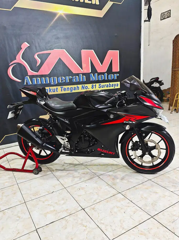 Suzuki GSX R 150 Keyles TH 2018 odo 7rb hitam doff siap angkut