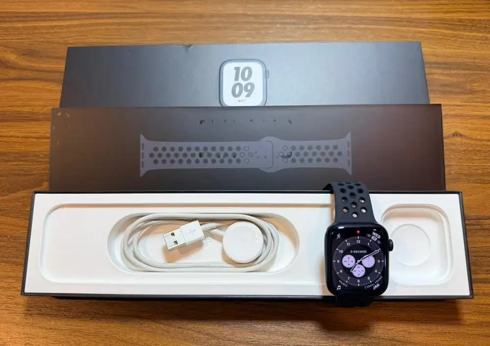 Apple Watch Series 7 45mm (NIKE Series)