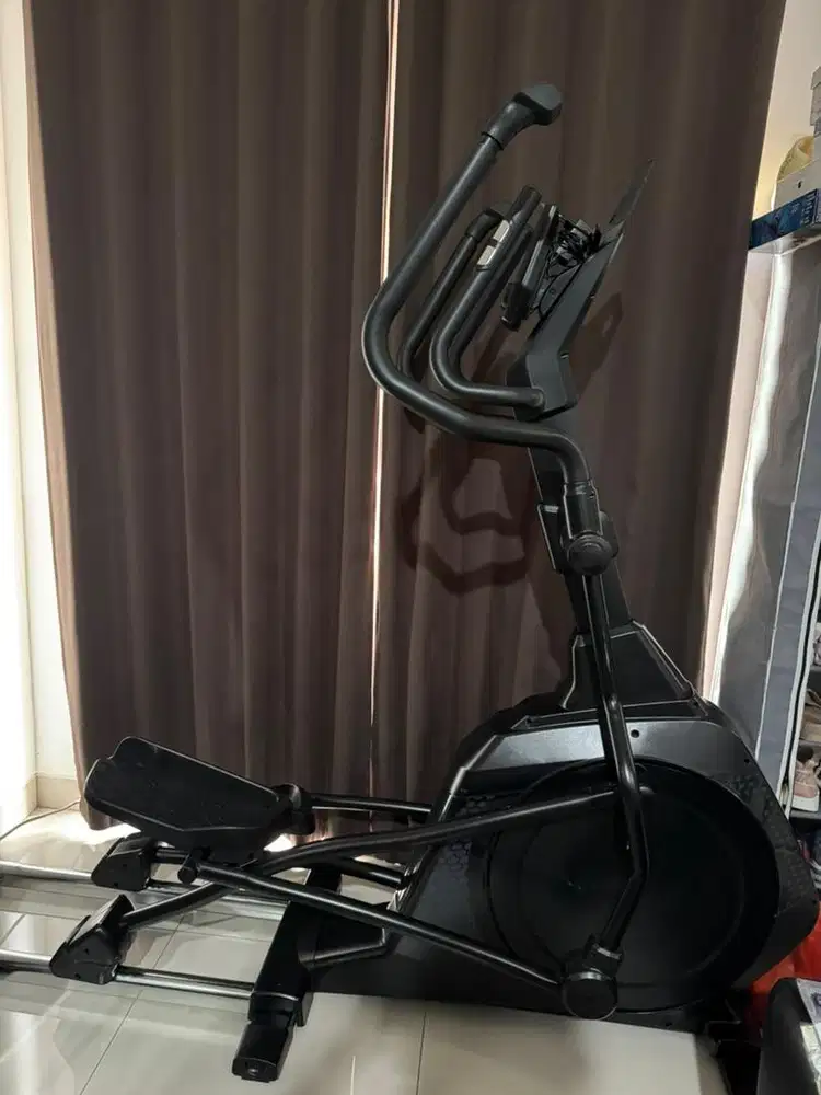 Dijual Crosstrainer Kettler Skylon 2 original.