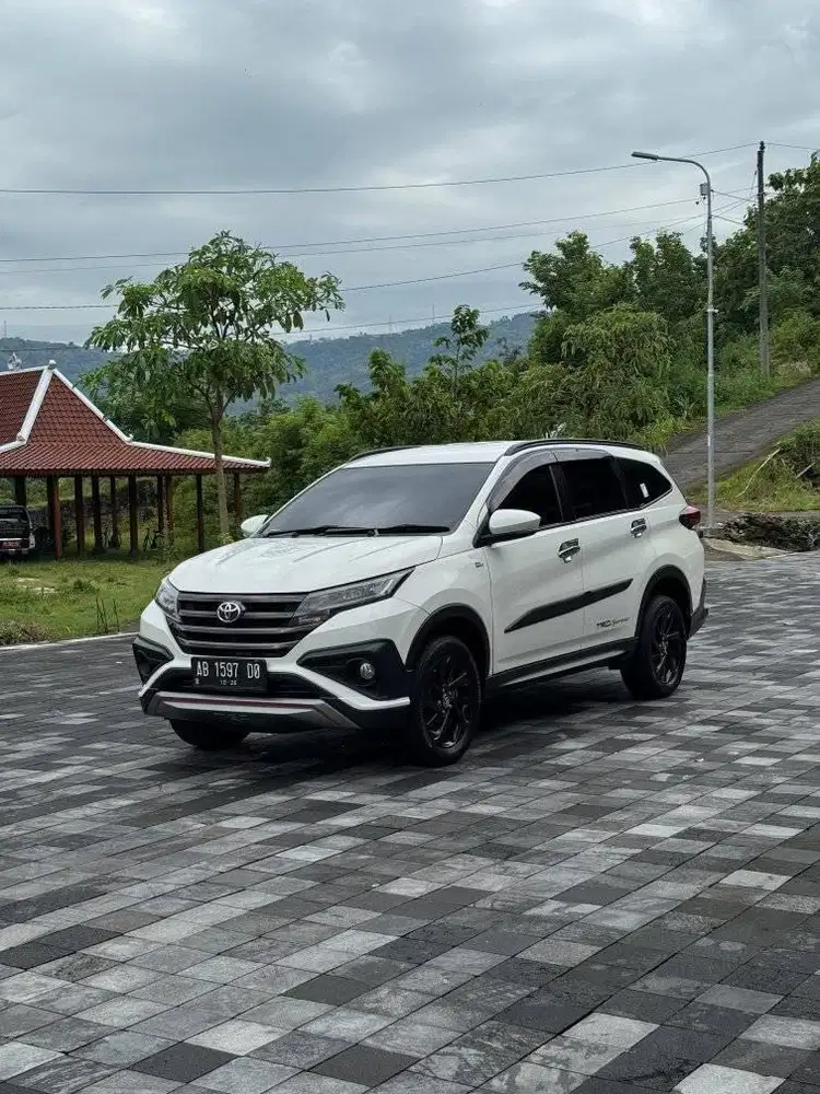 (DP 17JUTA) RUSH TRD 2018 AT/ MATIC