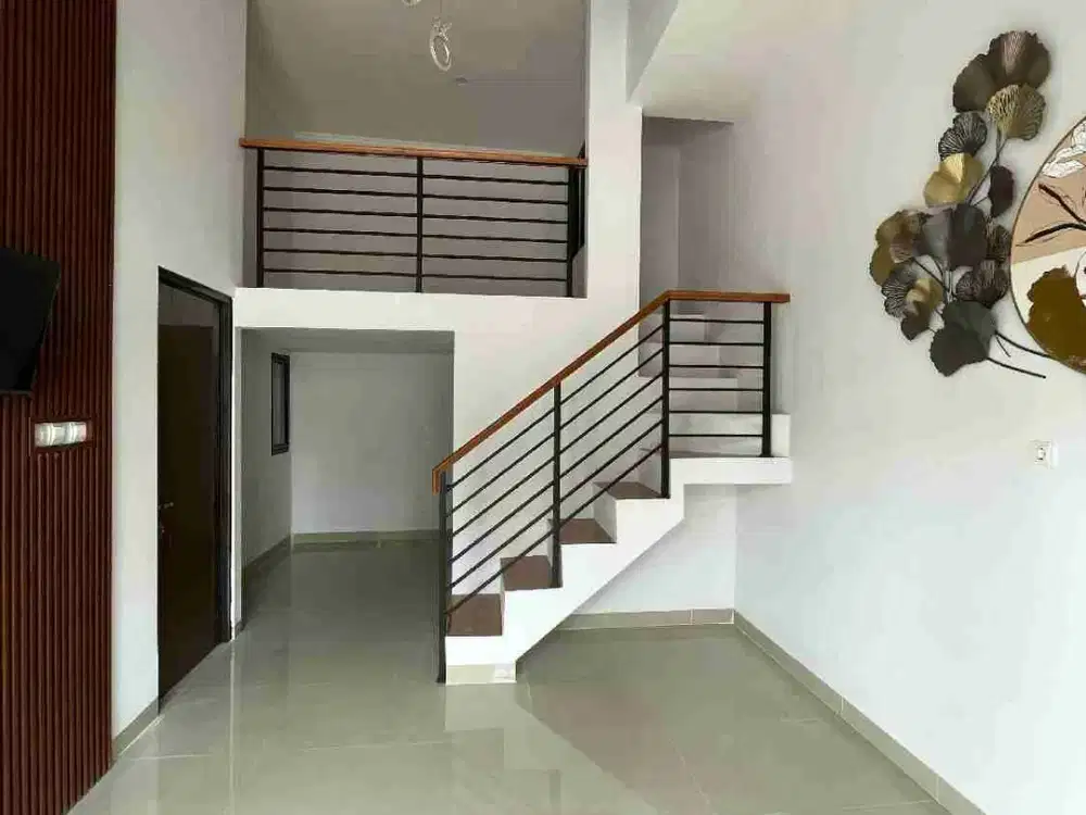 JUAL Rumah Mezzanine Siap Huni di Jatisari, Bekasi