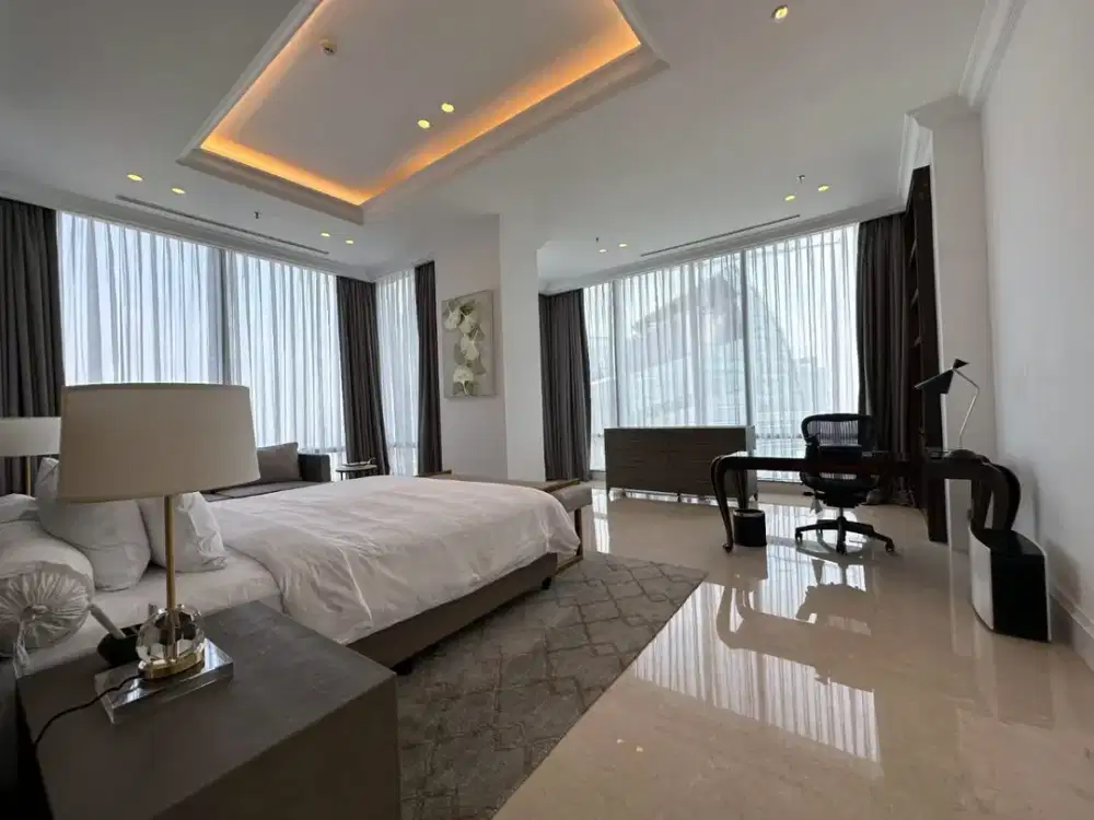 Ultra Luxury 4BR at Raffles Residences – 475 sqm – Private & Exclusive – USD 10,000/mont