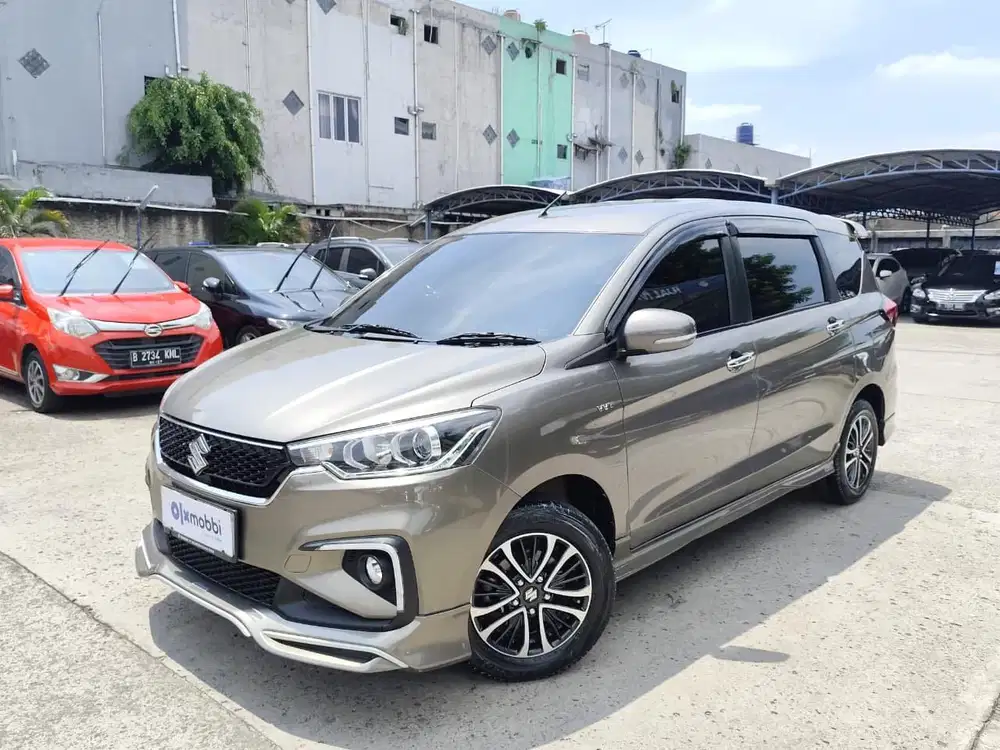 DP RENDAH - Suzuki Ertiga 1.5 Hybrid SS Bensin-AT 2022