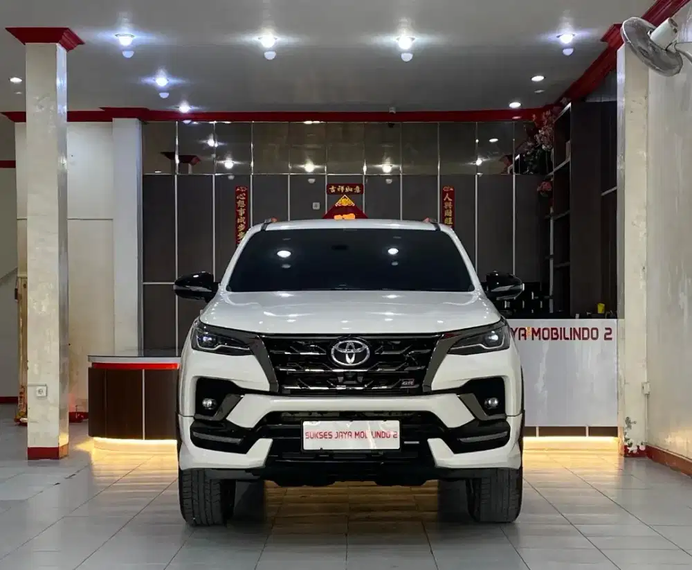 TOYOTA FORTUNER 2.8 VRZ GR SPORT TURBO DIESEL 4X2 AUTOMATIC 2023