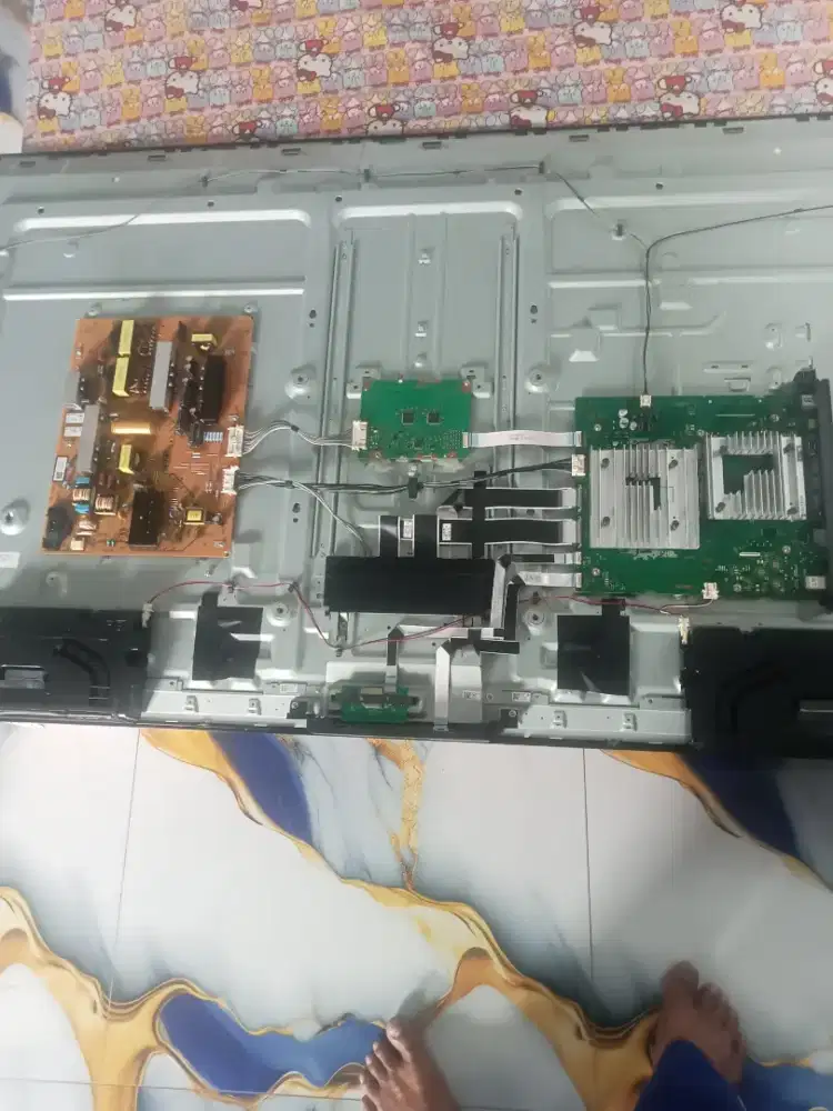 Jual TV sony 65pecah layar.