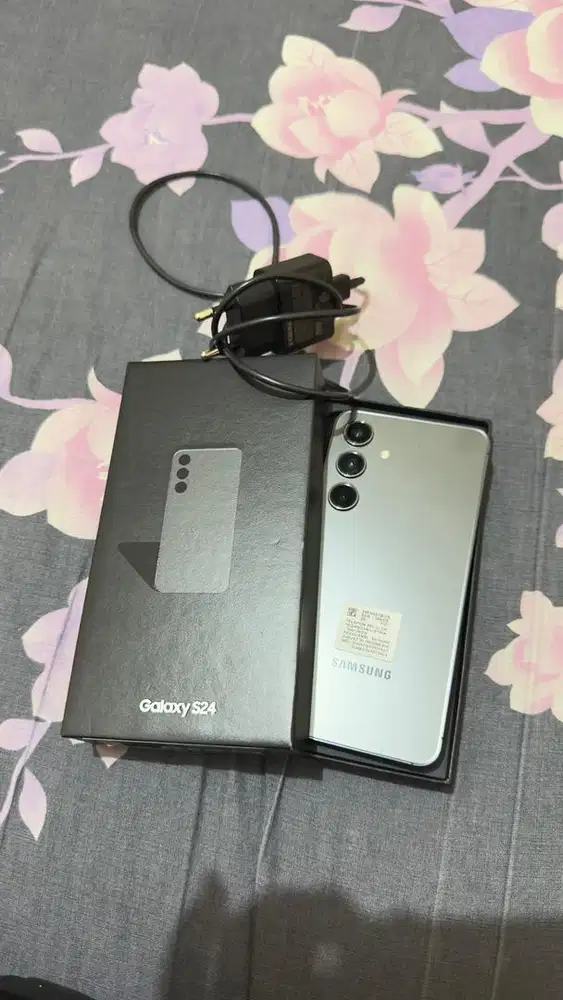 Dijual samsung S24 basic 8/256GB