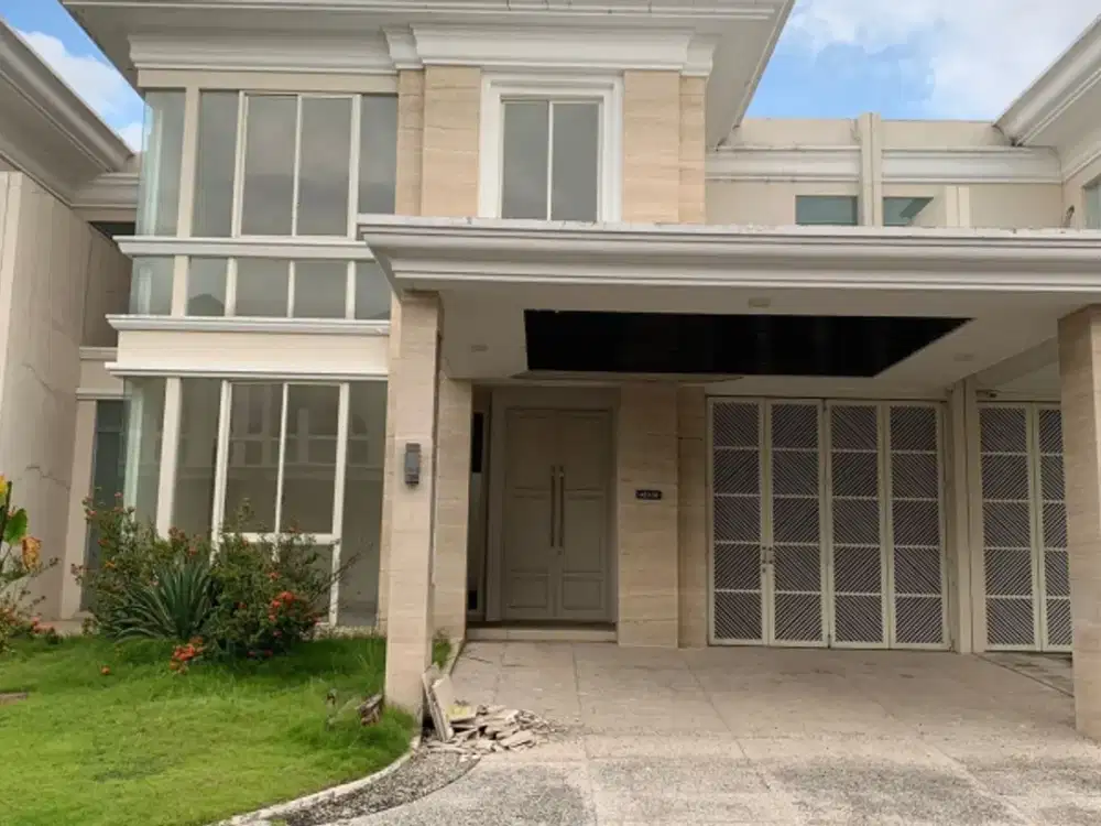 Rumah Pakuwon Indah Cluster Ritz golf dkt lisbon dan imperial golf