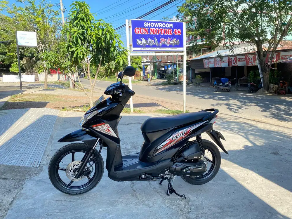 Di jual.honda beat tahun 2016