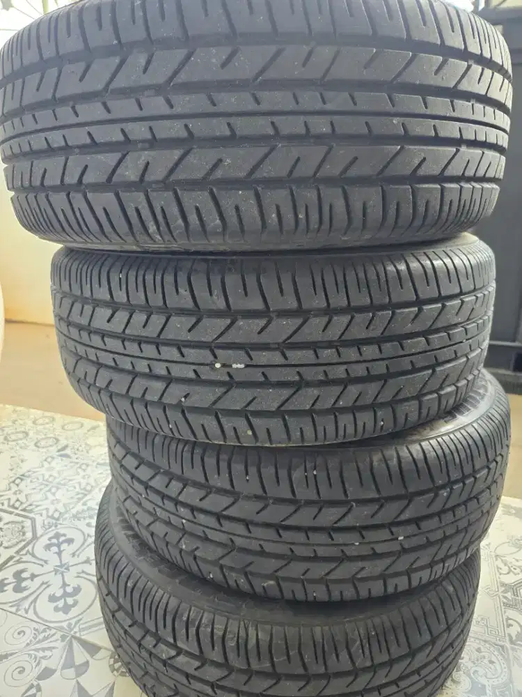 Bridgestone Potenza 185 55 15