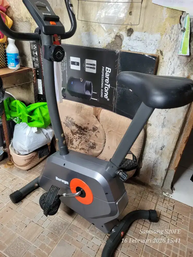 Sepeda statis BERWYN