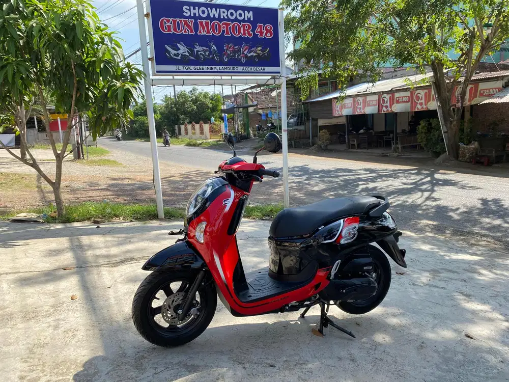 Di jual honda scoopy tahun 2025