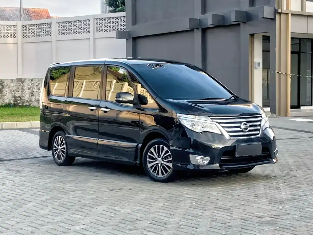 Nissan Serena Highway Star 2.0 AT 2016