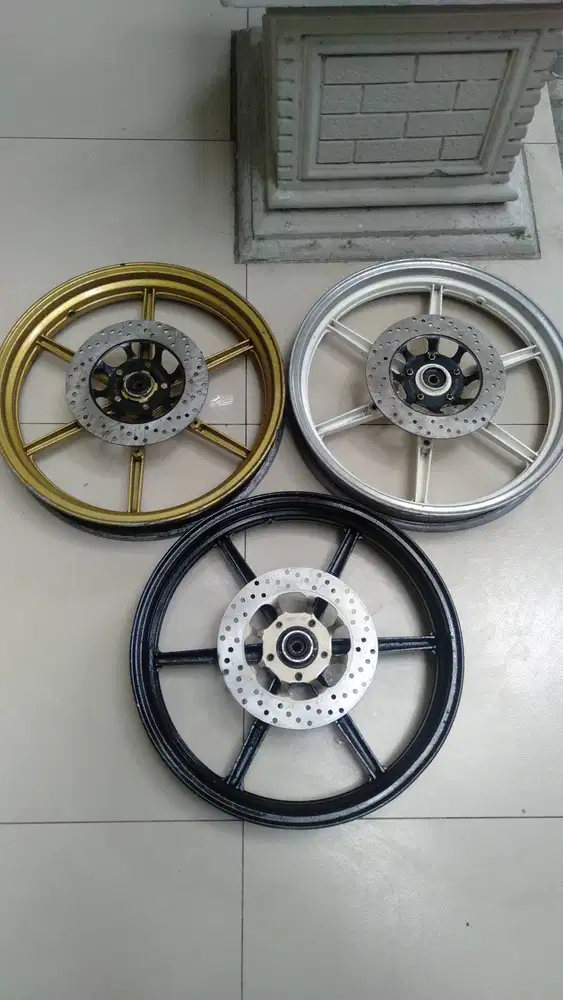 Velg bekas e mancep nak motor Tiger Revo depan semua