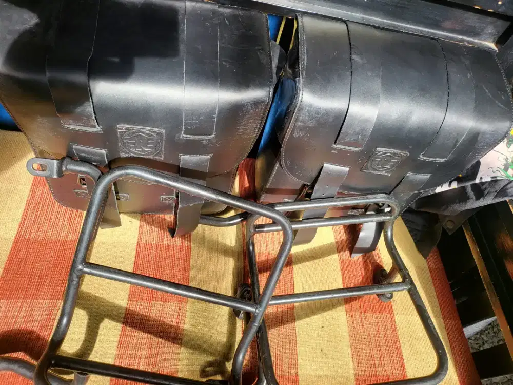 Tas kulit samping Royal enfield original