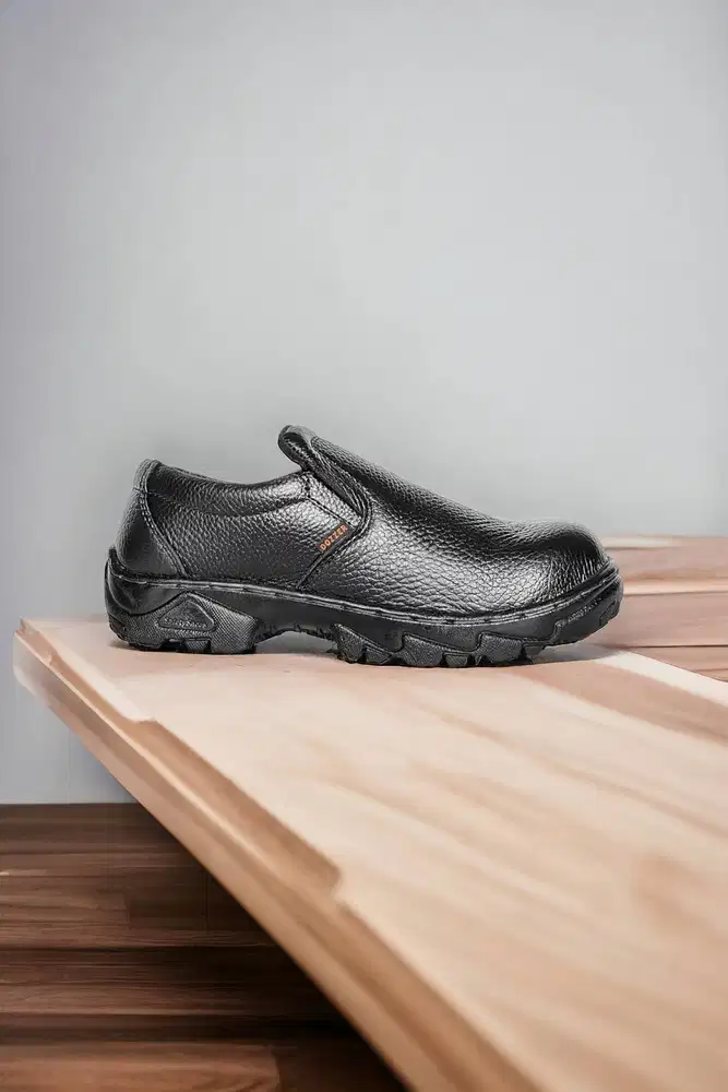Efisien Sepatu safety pekerja pengecoran Kasihan