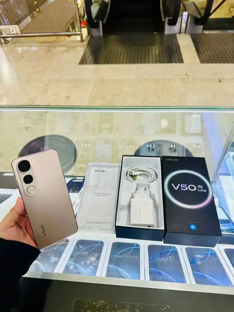 Vivo V50 5G LITE lengkap Garansi sd 22 Juni 2026 warna Gold