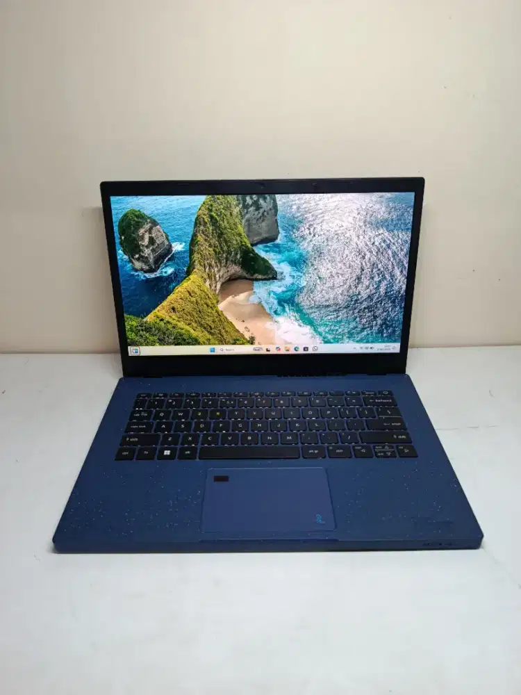 Acer Vero core i5-1235U