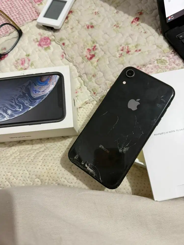 iphone xr 128 gb inter(sinyal bisa, ada di foto)
